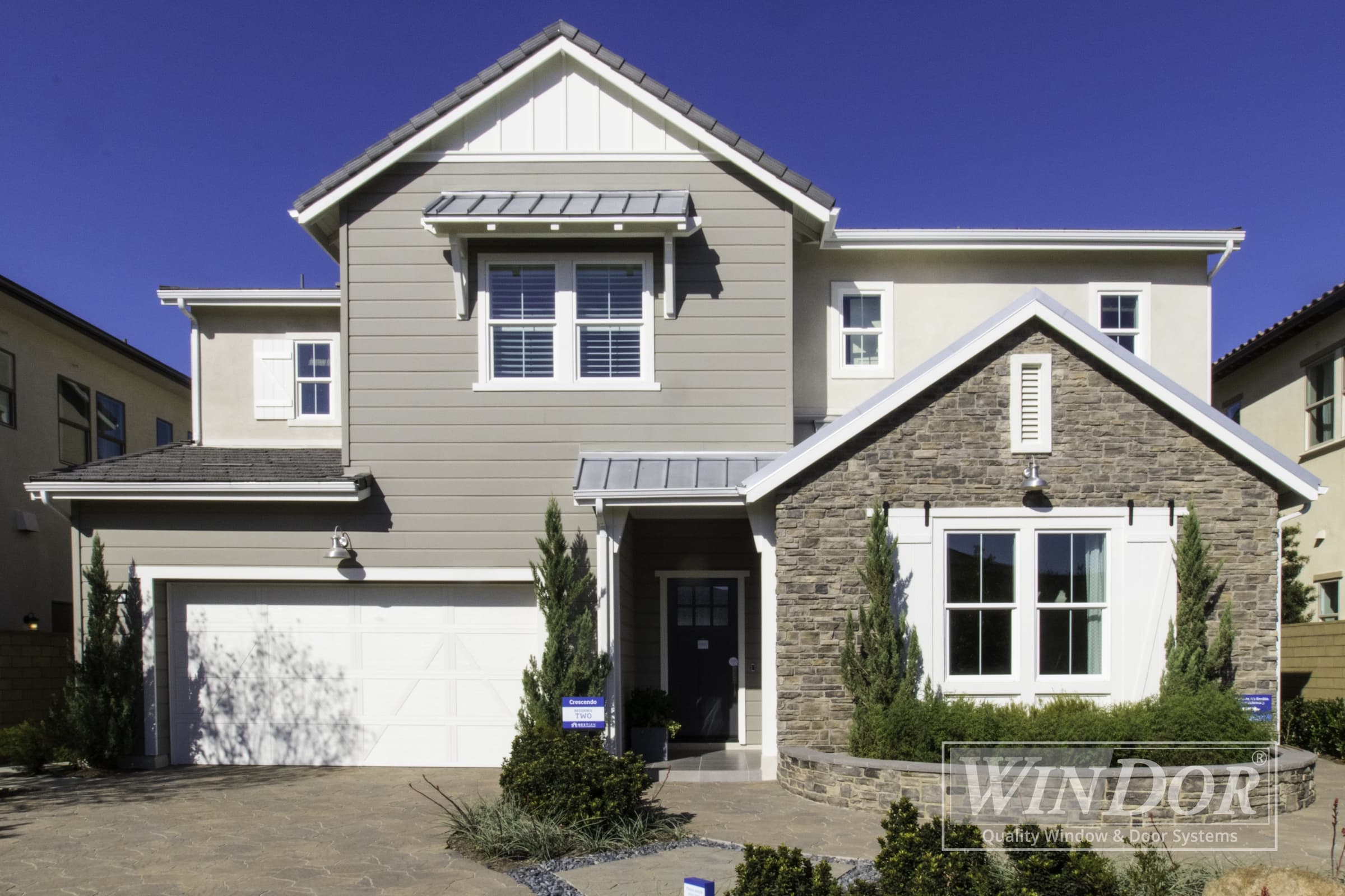 1550 WinDor Windows Single Hung